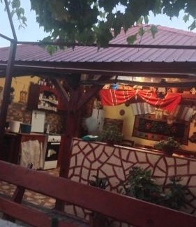 2 Mai House | Pet-Friendly Casa Cristian: Rated 8.5/10 for Family Fun