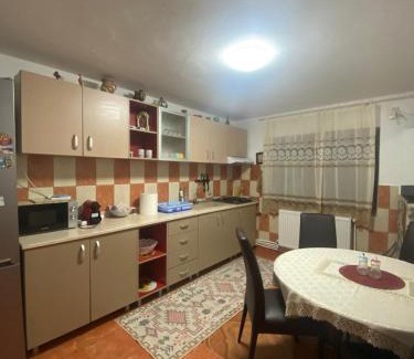 2 Mai House | Pet-Friendly Casa Cristian: Rated 8.5/10 for Family Fun