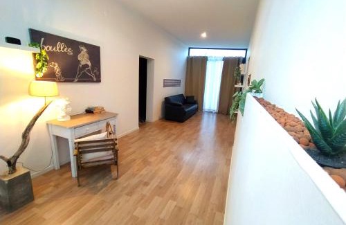 Casuzze Apartment | Pet-Friendly Stay at Casa Cristina Beach - Rated 9.4/10