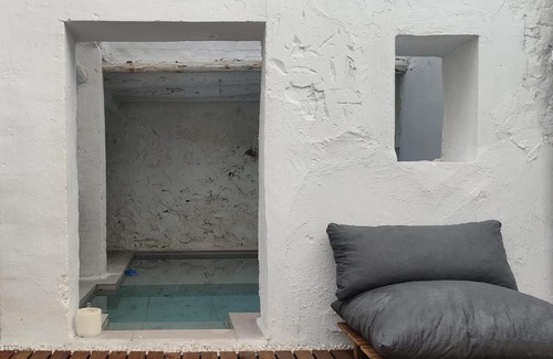 Navarres Ski Chalet | Discover Casa Cristo 37 Navarrés: Pet-Friendly Retreat