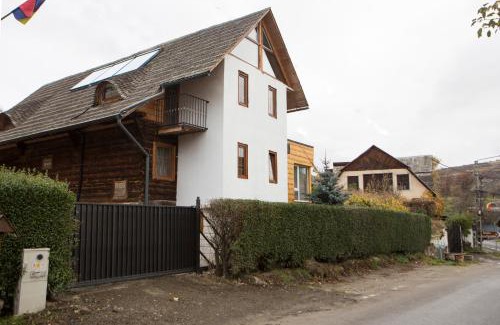 Poienile Izei House | Perfect Retreat at Casa cu Magnolii with Hot Tub & More