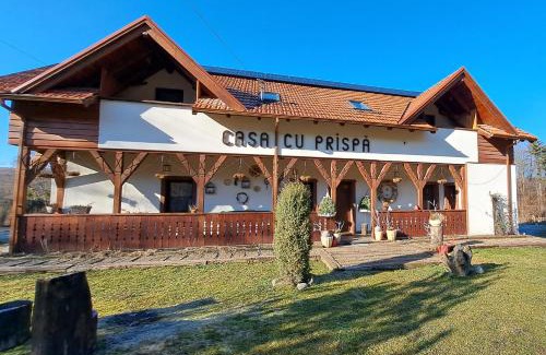 Sighisoara Bed & Breakfast | Discover Casa cu Prispa: Oceanfront Retreat with Pool