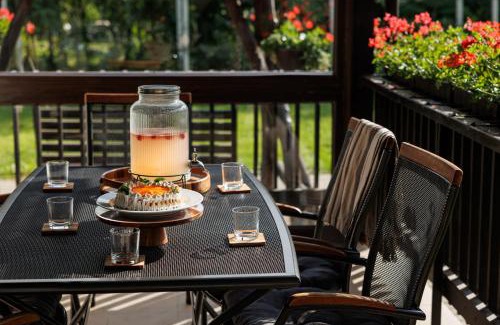 Moieciu House | Discover Casa cu Salcâmi: 4-Star Family-Friendly Retreat