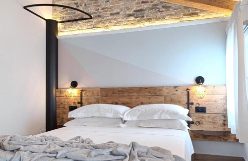 Chioggia House | Experience Casa Cuccagna Chioggia with Canal Views & High Ratings
