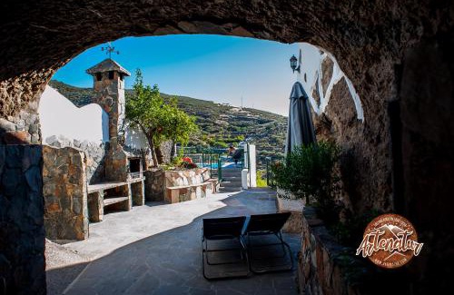 Artenara House | Relaxing Oceanfront Retreat at Casa Cueva El Mimo