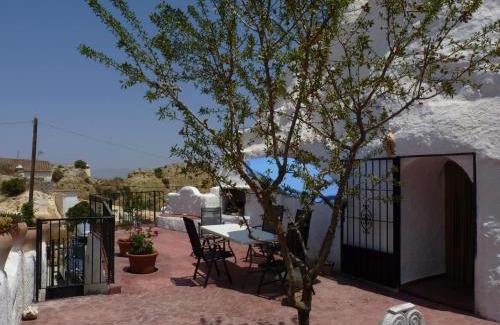 Guadix House | Family-Friendly Casa Cueva Guadix with Outstanding 9.4 Rating