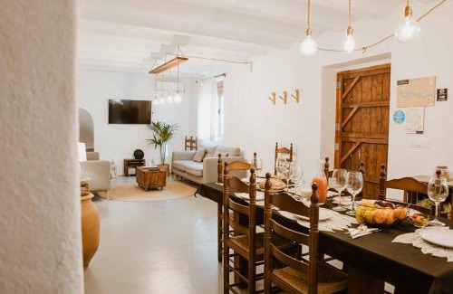 Alcala del Jucar House | Discover Casa Cueva Las Tinajas de Naya: 9/10 Guest Rated