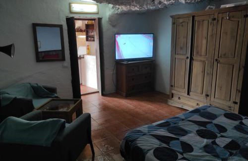Tejeda House | Family-Friendly Retreat at Casa Cueva Manuel y María