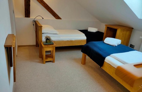 Deva House | Family-Friendly Retreat at Casa Dávid Ferenc Ház