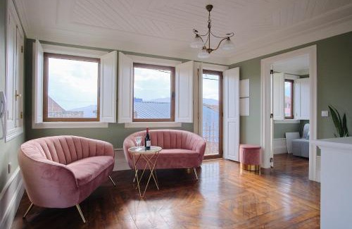 Queira House | Casa D'Alice: Pet-Friendly Retreat with High Guest Ratings