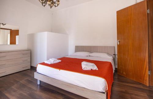 San Marco d'Alunzio Apartment | Cozy Casa D'alunzio: Family & Pet Friendly Retreat