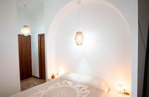 Chiesa Rossa Apartment | Casa d’arte Siciliana: Family-Friendly Retreat in Sicily