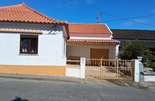 Lourinha House | Family-Friendly Casa d'Avó: 4-Star Comfort Awaits