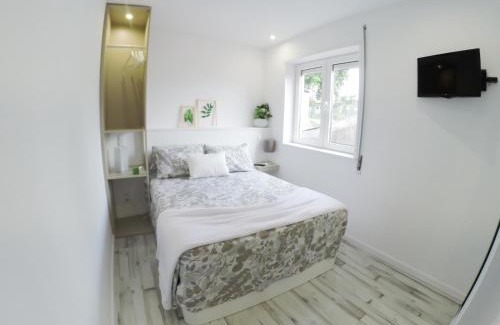Campanha House | Kid-Friendly Stay at Casa d'Avó with Kitchen Amenities
