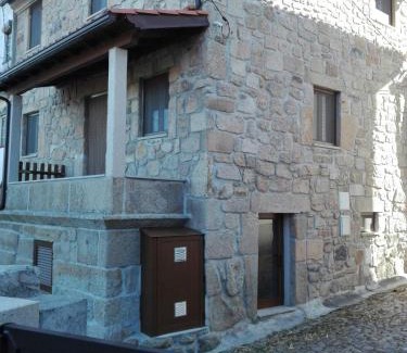 Seia House | Family-Friendly Retreat at Casa d'Avó Serra da Estrela