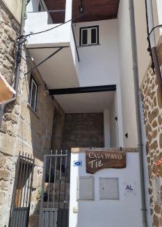 Avo Apartment | Discover Casa D'Avó Tiz: Family-Friendly Near River Beach