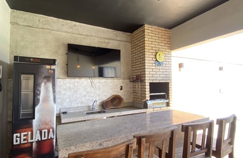 Nova Guarapari House | Cozy Beach House with 3 Suites and Inviting Pool