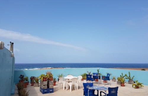 Ponta do Sol Bed & Breakfast | Delightful Casa D'Mar: Family-Friendly with Breakfast Included