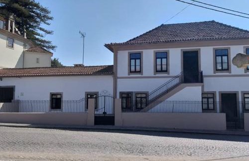 Ovar House | Discover Casa da Carlota: Pet-Friendly Oceanfront Retreat