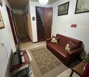 Freixo de Espada a Cinta Apartment | Pet-Friendly Retreat: Casa da Avó Maria Awaits You