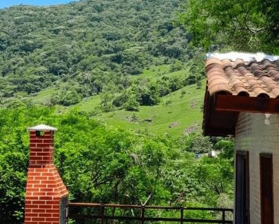 Siriu House | Pet-Friendly Retreat at Casa da Cachoeira with High Ratings