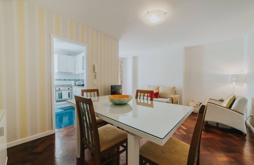 Sao Pedro Apartment | Exceptional Casa da Calçada with Oceanfront Views