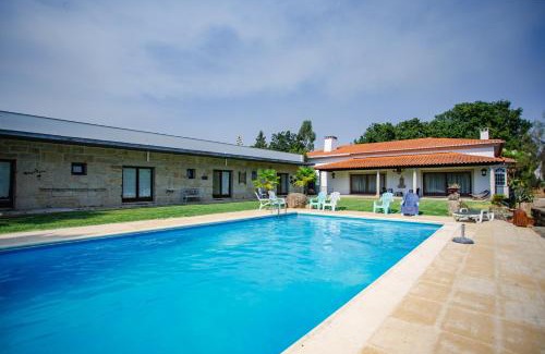 Viseu House | Relax at Casa da Calçada: Poolside Family Retreat