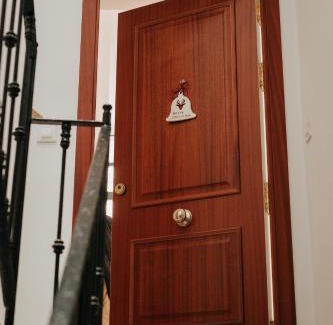 Badajoz Old Town Apartment | Pet Friendly Getaway at Casa da Catedral Jerónimo