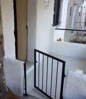 Tabua Apartment | Cozy Casa da Catraia: Recently Remodeled Family Retreat