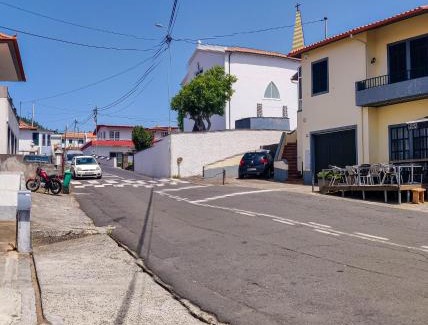 Gaula House | Discover CASA Da CERCA ACHADA De GAULA: Family-Friendly Retreat