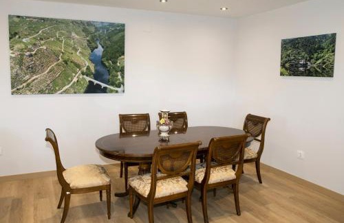 Chantada House | Family-Friendly Retreat at Casa da Cocha Awaits You