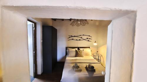Sao Pedro do Corval House | Family-Friendly Stay at Casa da Comadre - Casas de Taipa