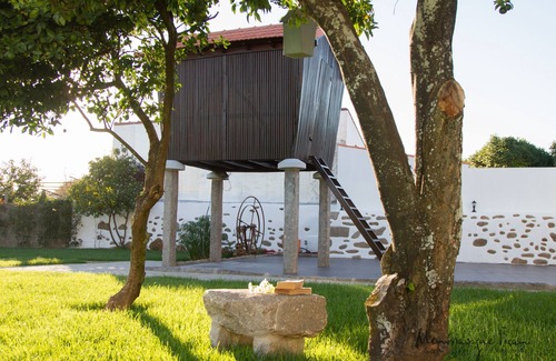 Mozelos Cottage | Relax at Casa da Eira – Poolside Retreat near Porto