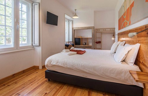 Santa Maria e Sao Miguel House | Discover Casa da Estefânea: Child-Friendly Comfort Awaits