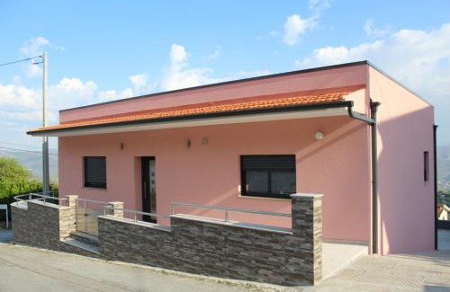 Peso da Regua House | Casa Da Fonte Da Torre: Guest Rated 9.1 with Family Amenities