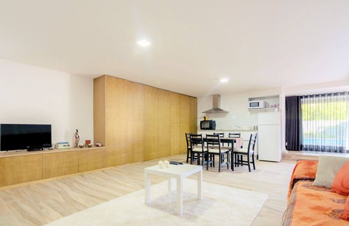 Afife House | Relax at Casa da Gateira with Heated Pool & 4 Suites