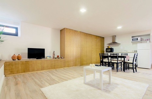 Afife House | Relax at Casa da Gateira with Heated Pool & 4 Suites