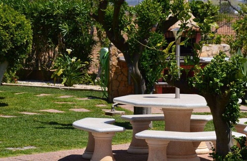 Pata de Baixo Cottage | Cozy Casa da Horta: Perfect Family Holiday Retreat