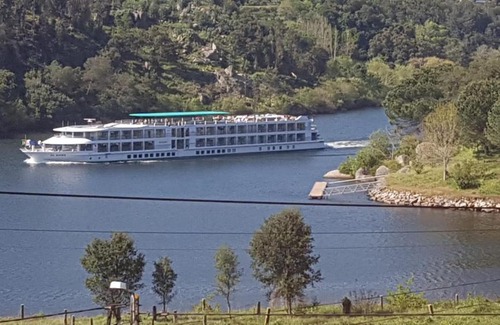 Castelo de Paiva House | Oceanfront Bliss at Casa da Ilha - Guest Rated 10/10