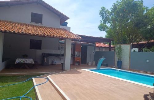Barra do Gil House | Discover Casa da Mari: Pet-Friendly Retreat with Pool