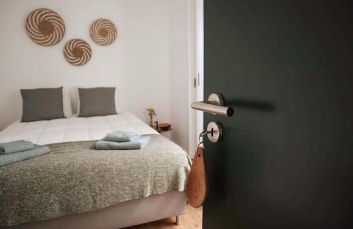 Evora Apartment | Elegant Casa da Mostardeira with 9.5/10 Guest Rating