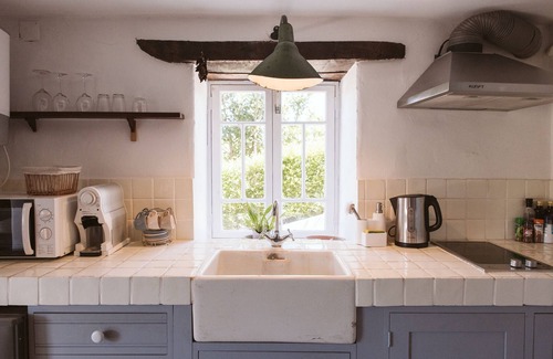 Lombada Velha House | Guest Rated: Casa da Muda Cottage II with Ocean View & Pool