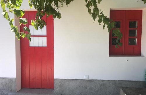 Monchique House | Pet-Friendly Comfort at Casa da Nave - Rated 8/10 by Guests