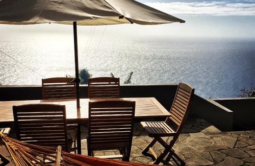 Paul do Mar House | Pet-Friendly Oceanfront Casa da Ovelha I Madeira Awaits