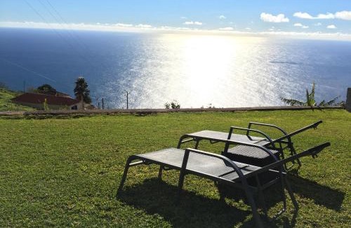 Paul do Mar House | Pet-Friendly Oceanfront Casa da Ovelha I Madeira Awaits