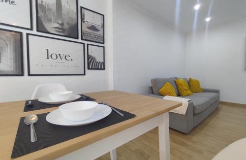 Lugo Apartment | Explore Casa da Porta: Family-Friendly Retreat Rated 10/10