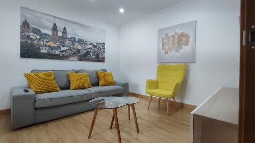Lugo Apartment | Explore Casa da Porta: Family-Friendly Retreat Rated 10/10