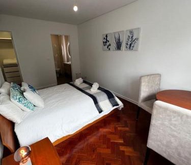 Sao Joao da Madeira Apartment | Inviting Casa da Praça 2 - Family-Friendly Stay, Rated 9/10