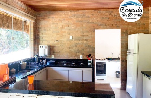 Agua Limpa Cottage | Explore Casa DA Rosa at Lago DAS Brisas with Pool & Kitchen