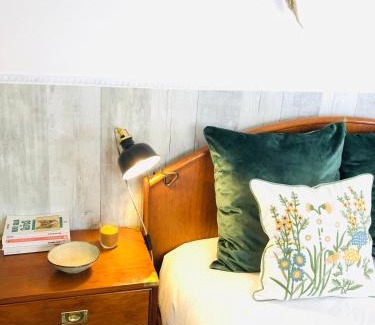 Torres Vedras House | Oceanfront Casa Da Várzea: Pet Friendly with Pool Access